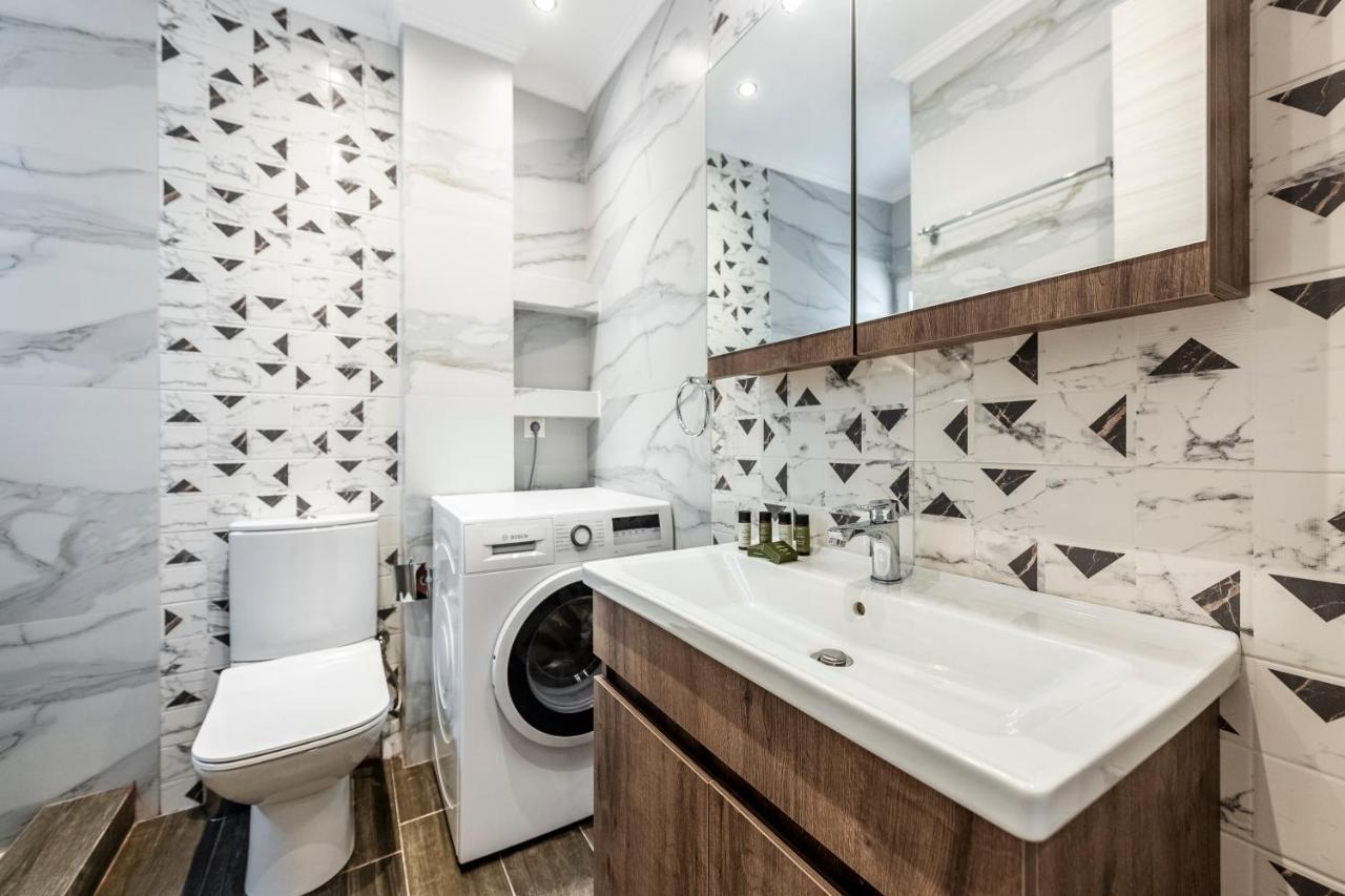 Phaedrus Living Athens City Center Geraniou Exteriör bild